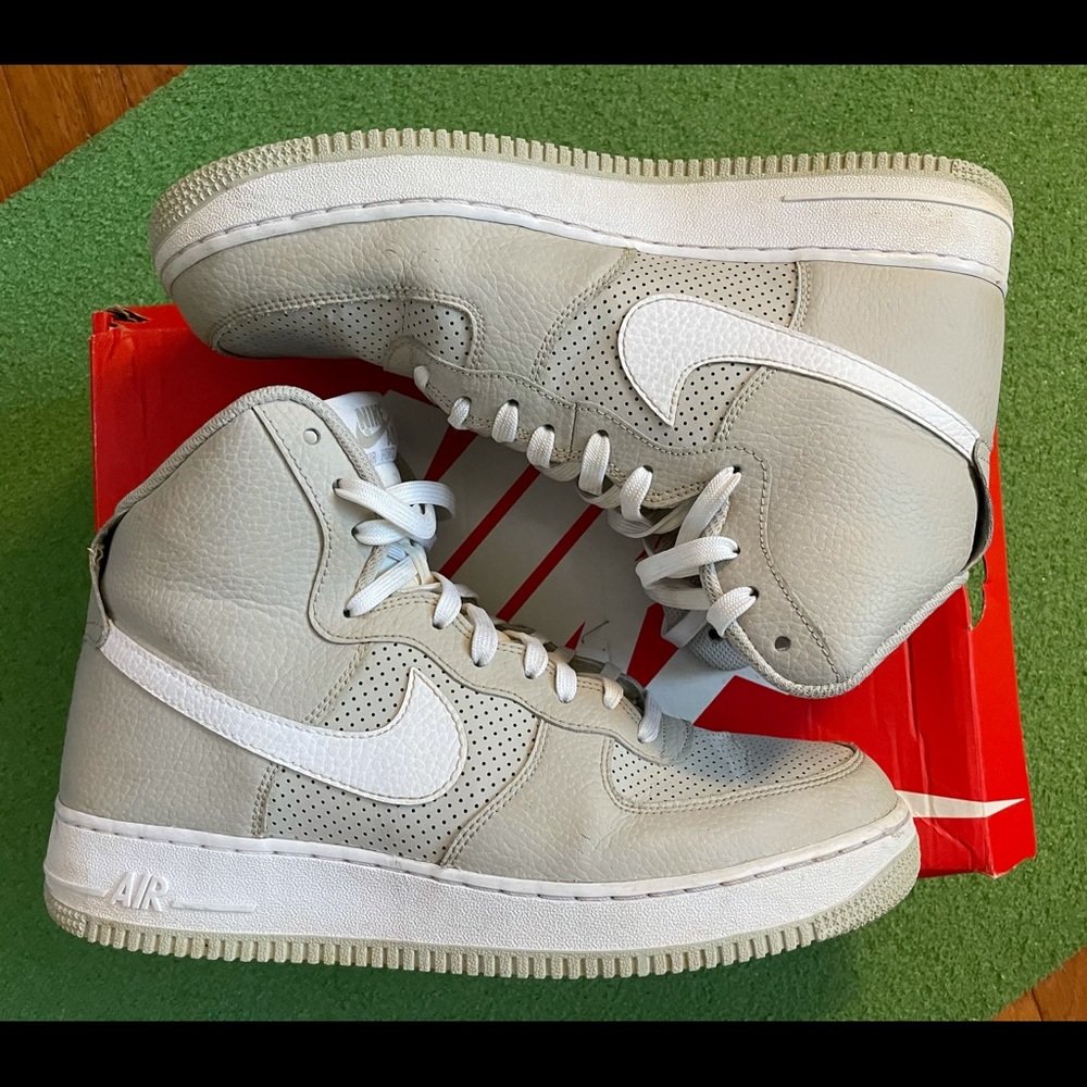 Men’s Nike Air Force 1 Size 10